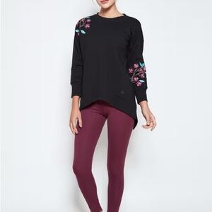 Chic Black Floral Sweatshirt